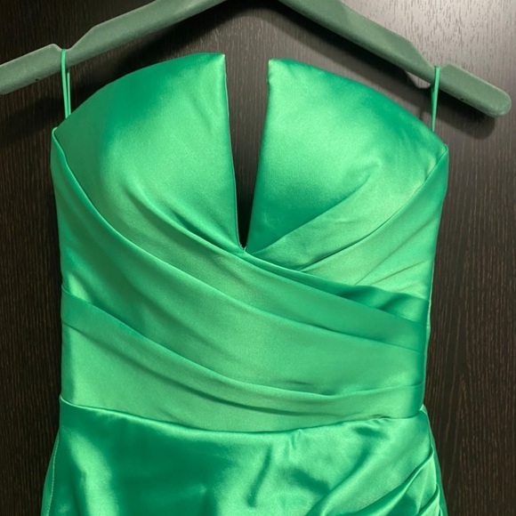 Rasario draped satin gown - Picture 9 of 9